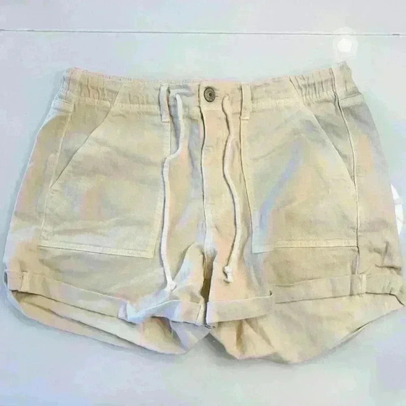 T2 American Eagle shorts TOMGIRL short cream denim - EUC size 12 - Picture 1 of 7